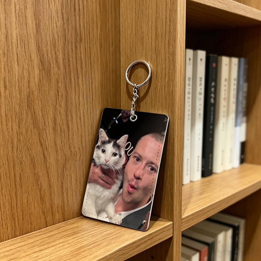 acteur J-Joseph Quinn Cat Badg - Leatherwork Keychain recensie en prijs