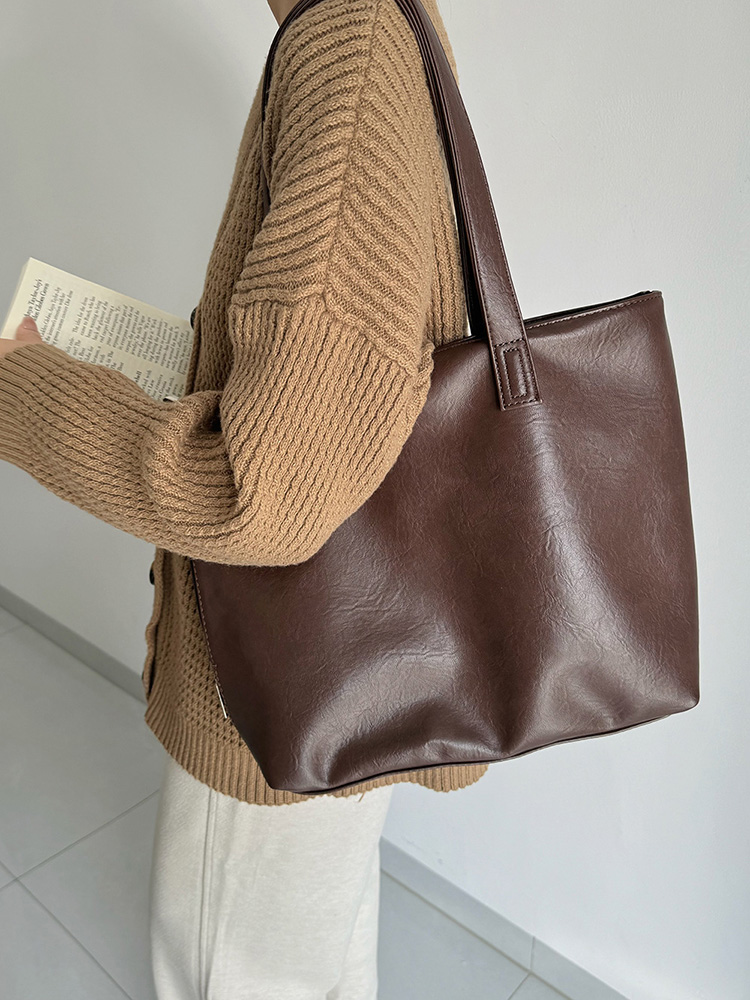 Vrijetijds schoudertas dames 2 - Leatherwork Classes recensie en prijs